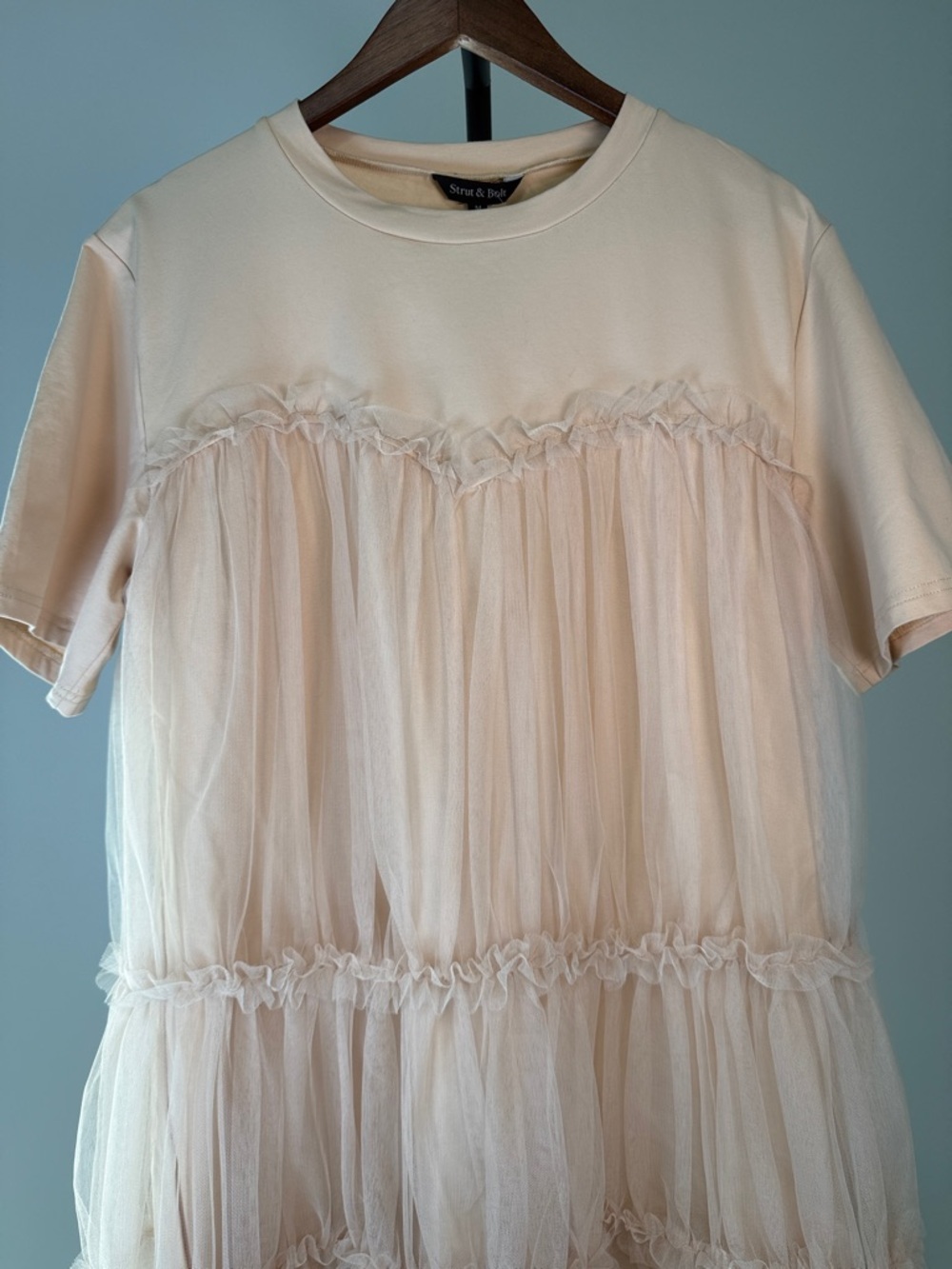 Strut & Bolt Mixed Media Tiered Tulle Mesh T-Shirt Dress | Size M - Picture 3 of 7